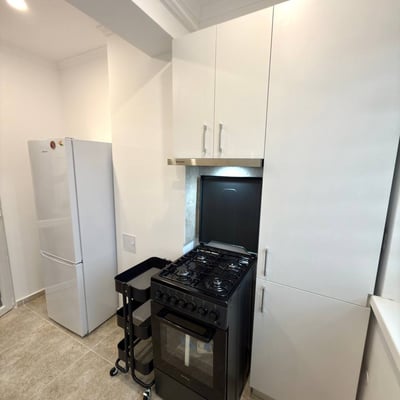 Location d’un nouvel appartement de 2 pièces, 60 m², Chiajna, Secteur 6, Bucarest, Roumanie